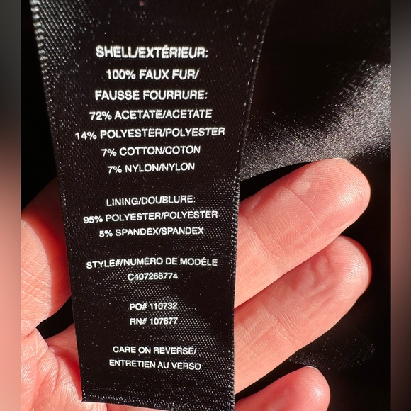 Alice + Olivia Black Faux Fur Solid Snakeskin Jacket. Size medium. - Picture 8 of 12